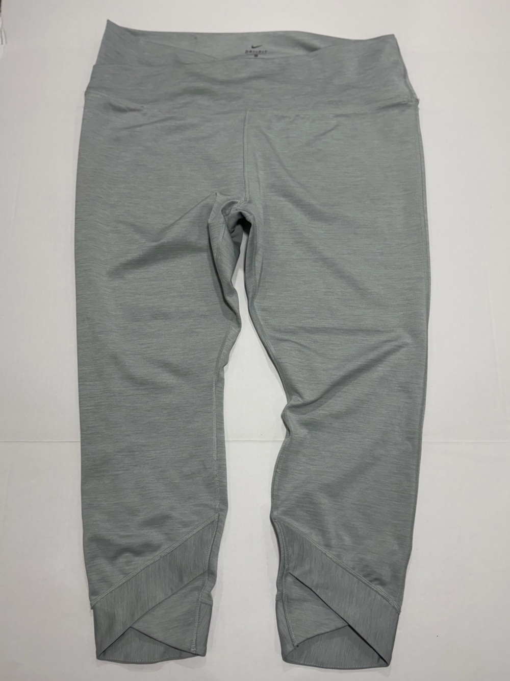 Nike Light Gray Cropped Leggings